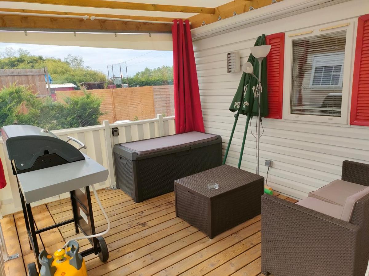 Mobil Home Climatise Au Domaine Lalande A Mimizan-Plage エクステリア 写真